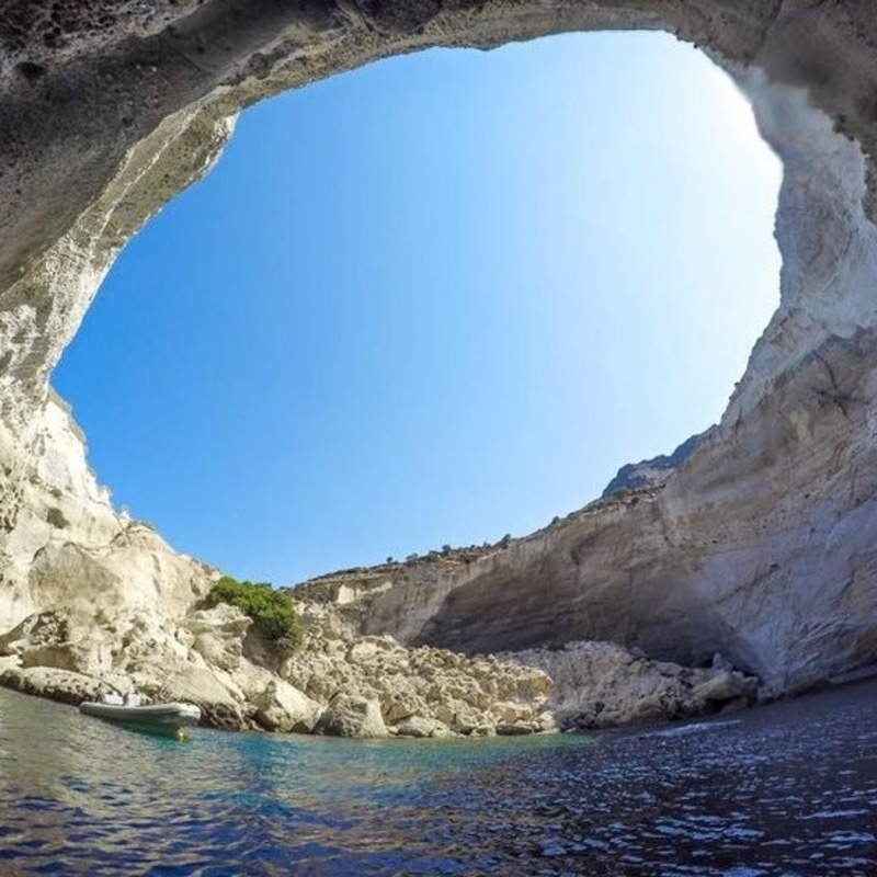 Blue White Boutique - MILOS